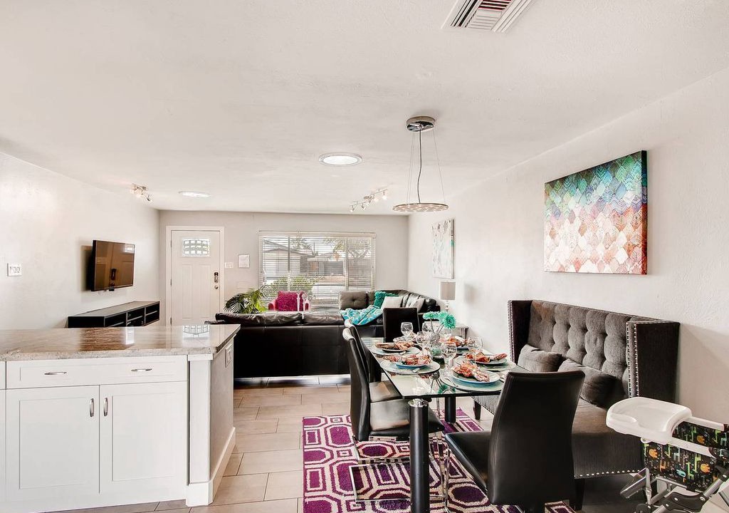 Photo of Livingroom in Scottsdale Estates Six