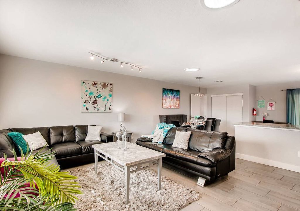 Photo of Livingroom in Scottsdale Estates Six