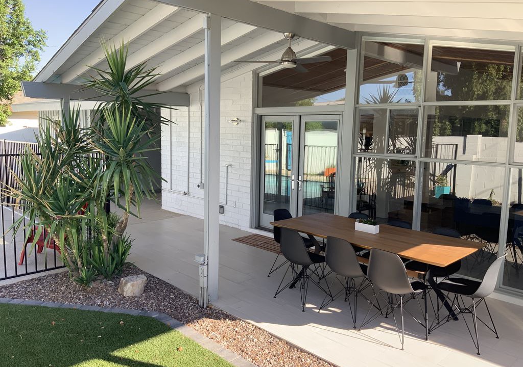 Photo of Patio Balcony in Western Villa