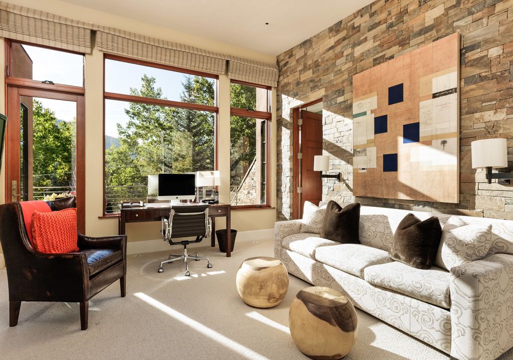 Photo of Livingroom in Mountain Valley