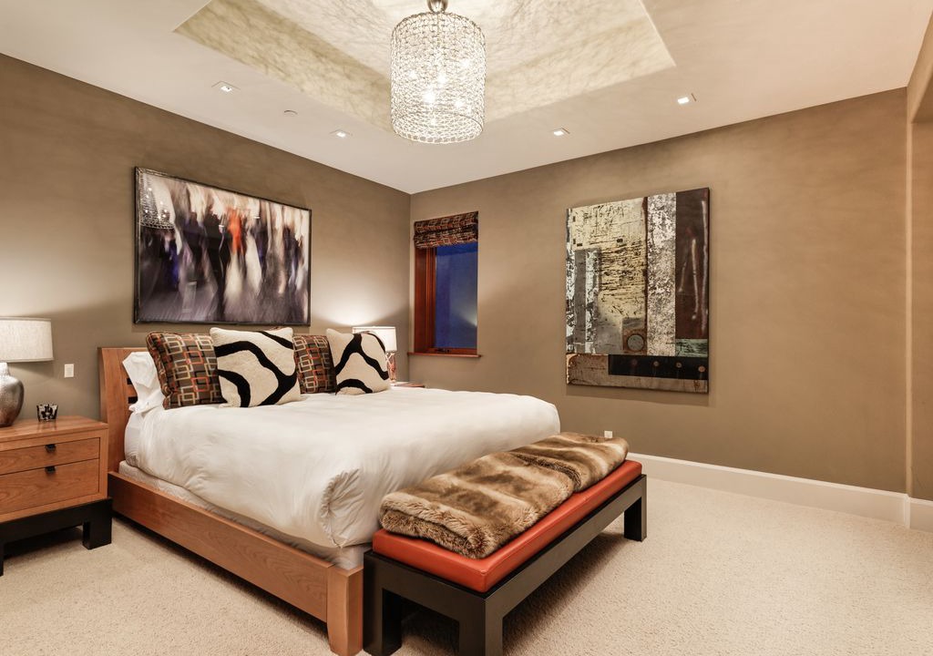 Photo of Bedroom in Mountain Valley