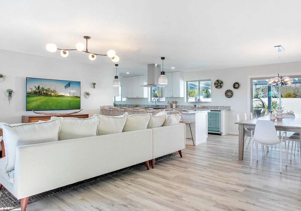 Photo of Livingroom in Melrose Village
