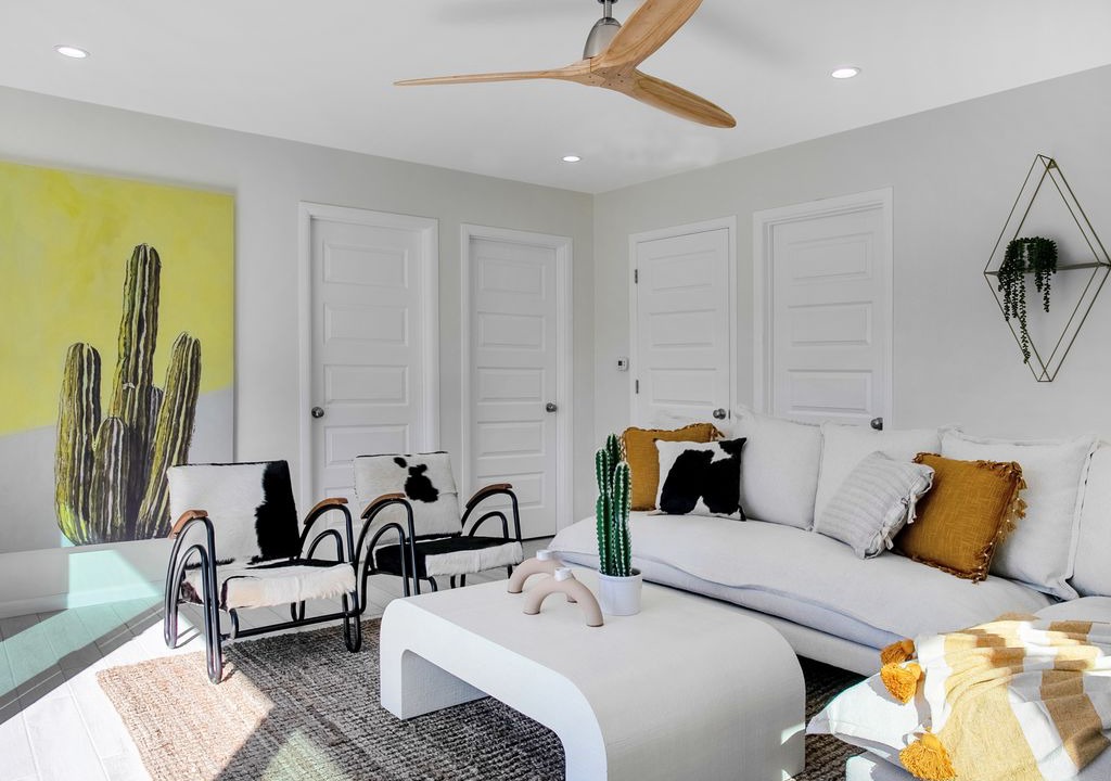 Photo of Livingroom in Melrose Village