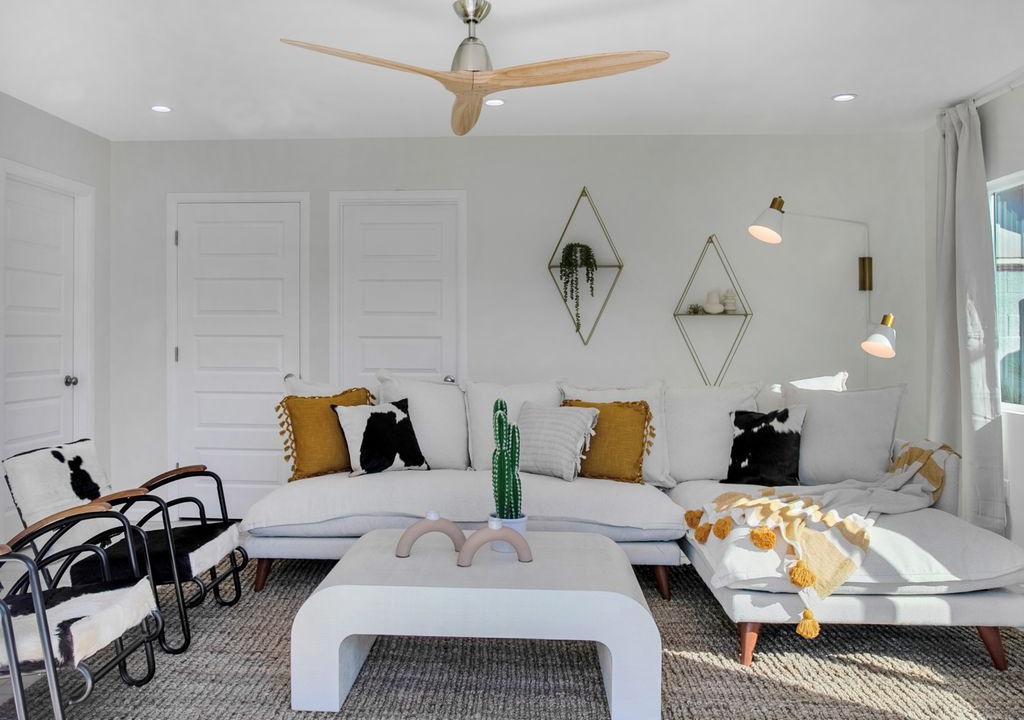 Photo of Livingroom in Melrose Village