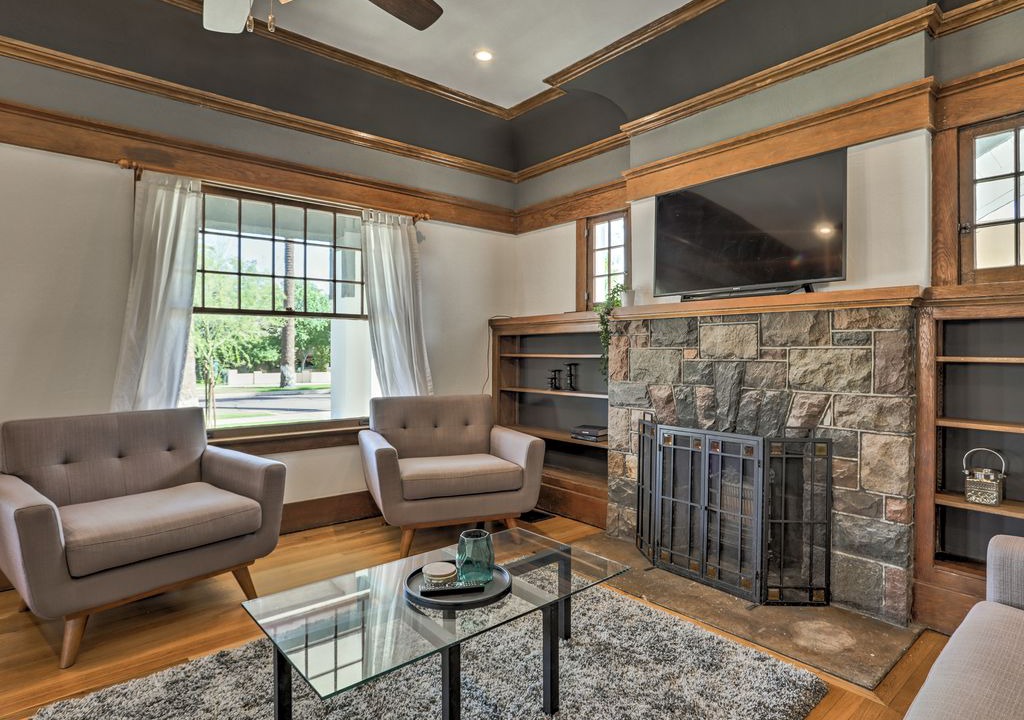 Photo of Livingroom in Roosevelt