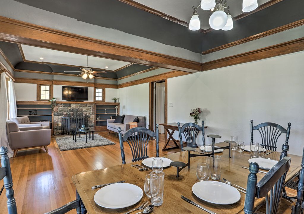 Photo of Livingroom in Roosevelt