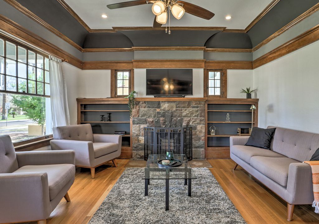 Photo of Livingroom in Roosevelt