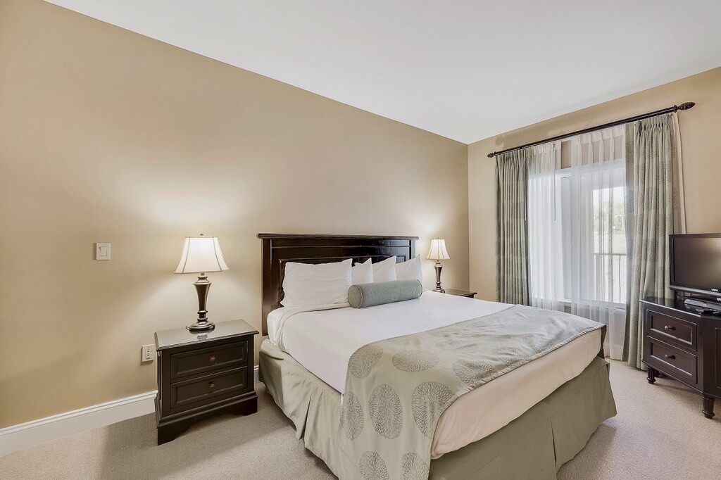 Photo of Bedroom in Lake Las Vegas