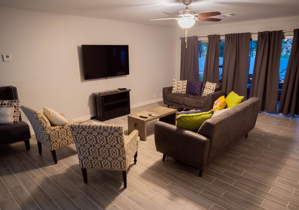 Photo of Livingroom in Inner Circle