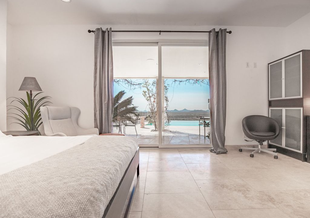 Photo of Bedroom in Cave Creek