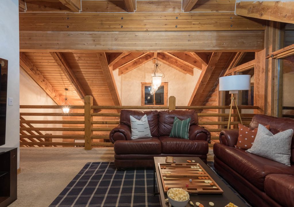 Photo of Livingroom in Summit Park