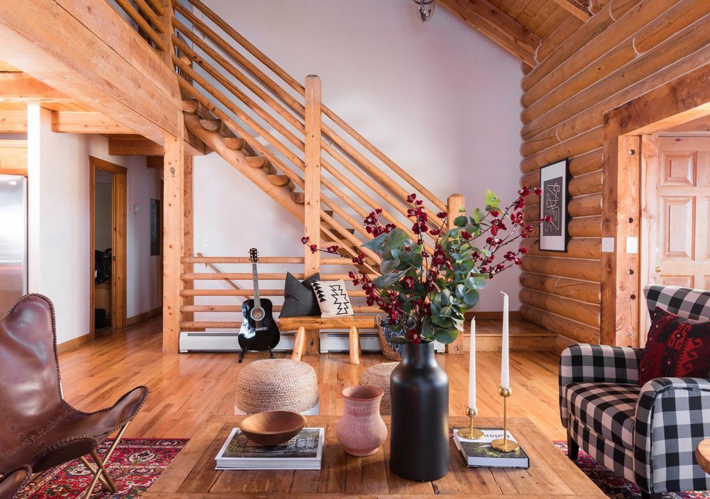 Photo of Livingroom in Summit Park