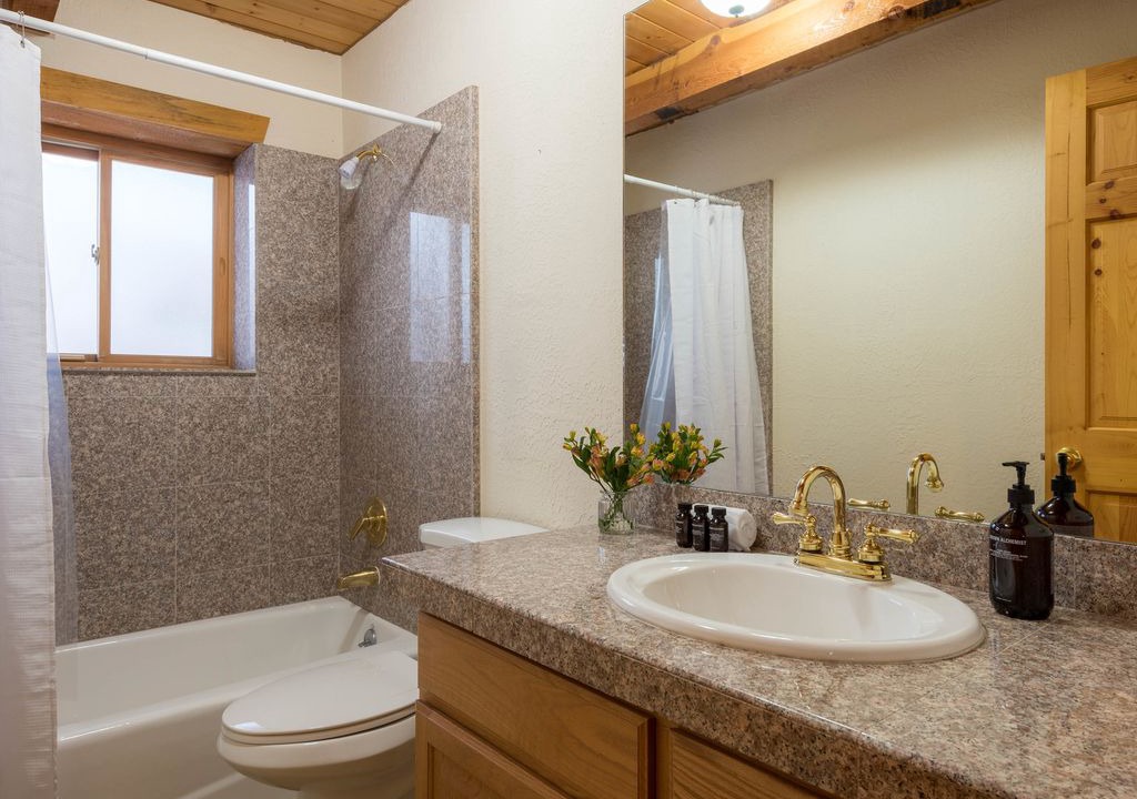 Photo of Bathroom in Summit Park