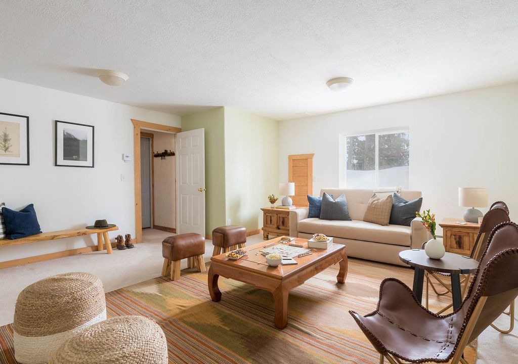 Photo of Livingroom in Summit Park