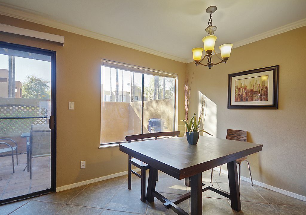Photo of Livingroom in Peaceful Valley