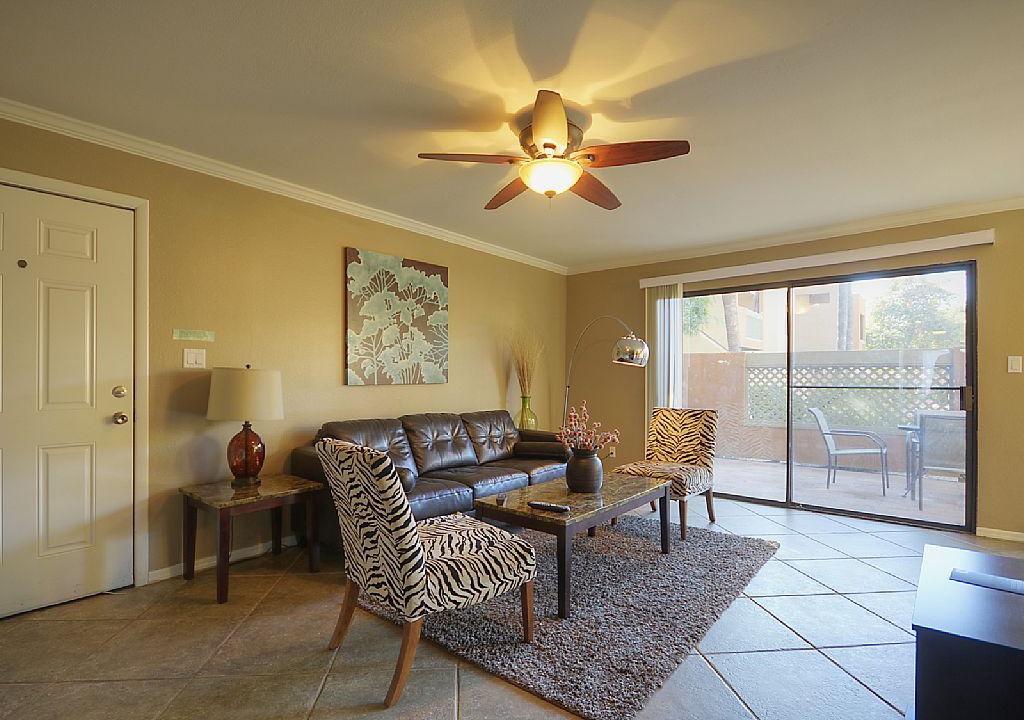 Photo of Livingroom in Peaceful Valley