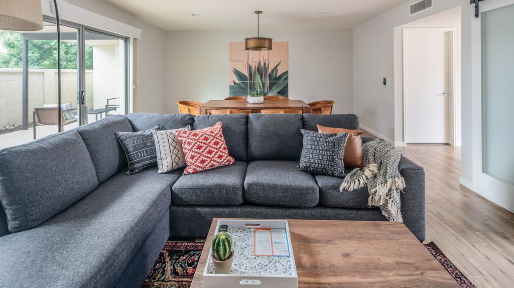 Photo of Livingroom in Scottsdale Estates Nine