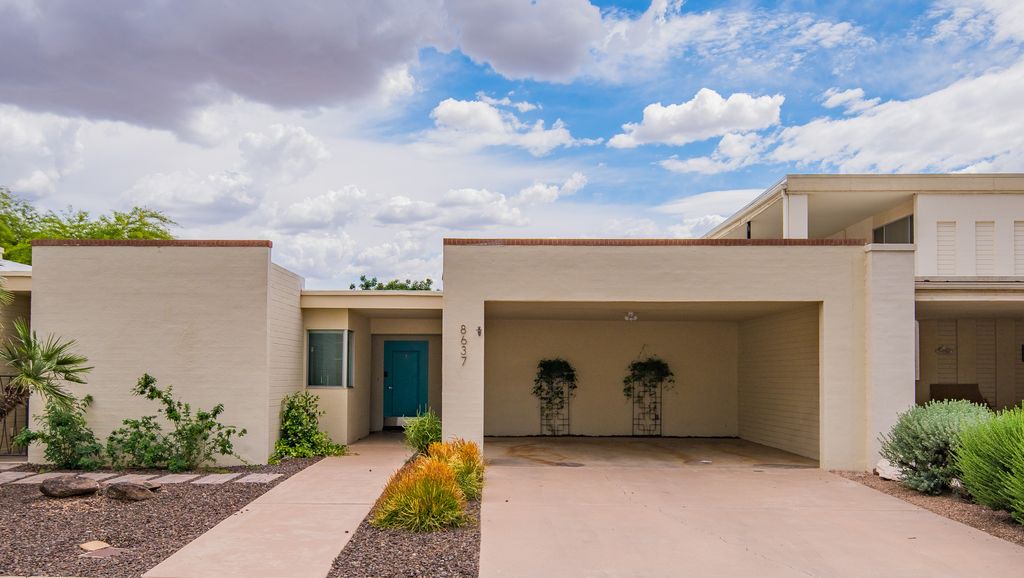Photo of Buildings in Scottsdale Estates Nine