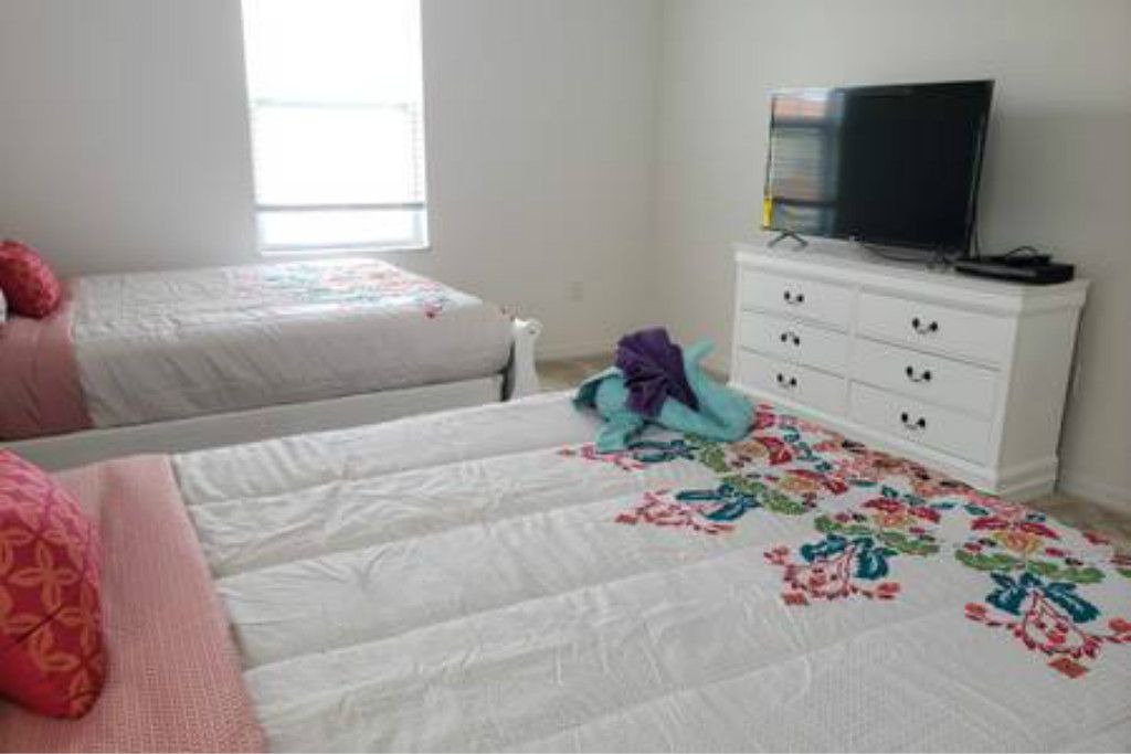 Photo of Bedroom in Scottsdale Estates Six