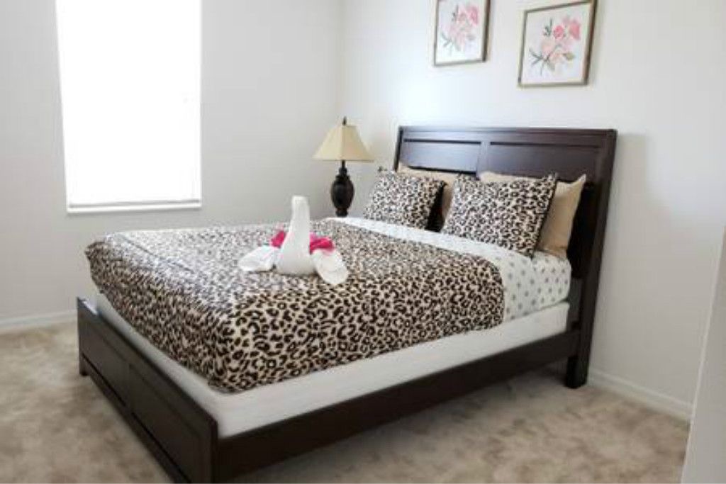 Photo of Bedroom in Scottsdale Estates Six