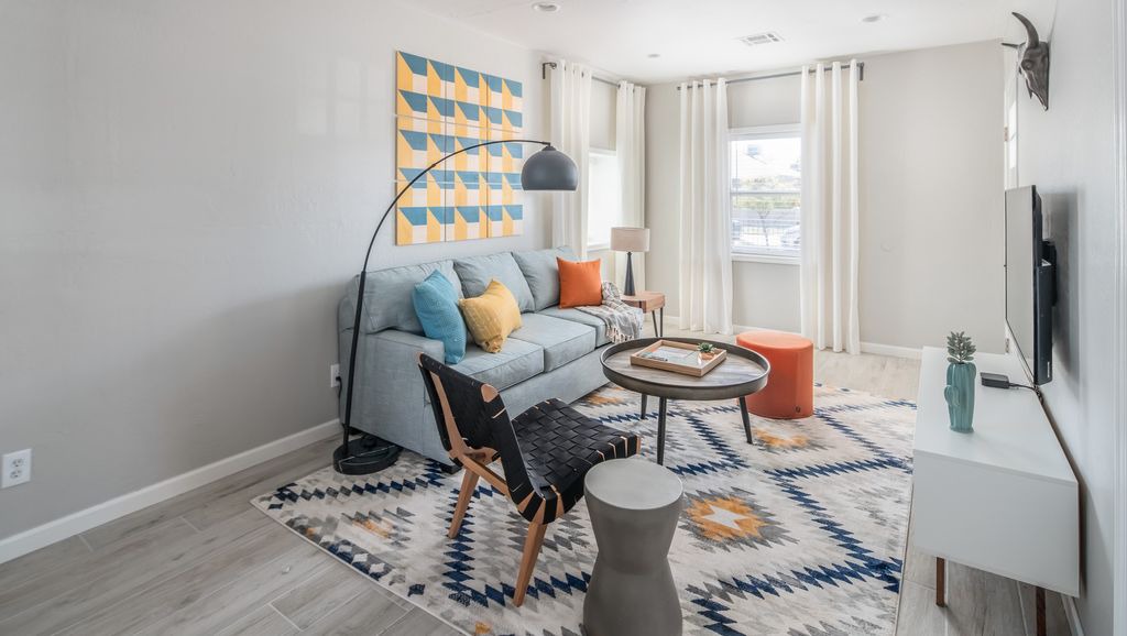 Photo of Livingroom in Garfield