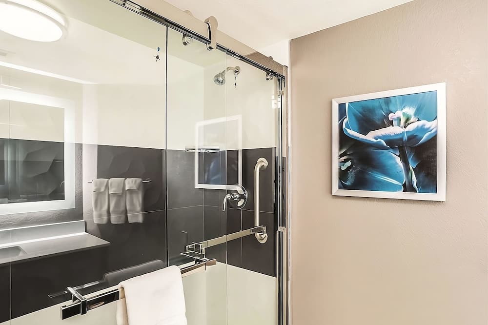 Photo of Bathroom in Ahwatukee Foothills