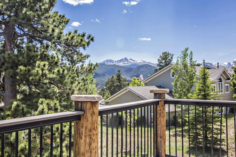 Photo of Patio Balcony in Stanley Hills
