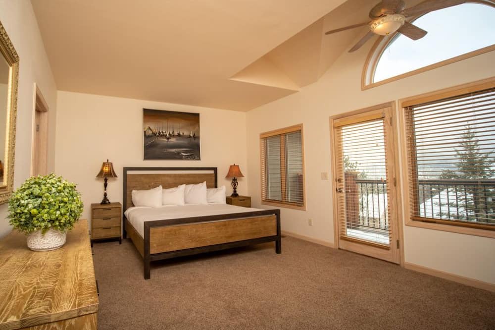 Photo of Bedroom in Stanley Hills