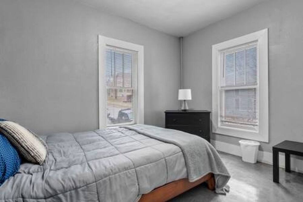 Photo of Bedroom in Sherman Hill