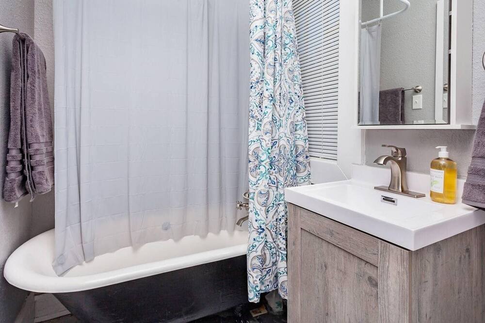 Photo of Bathroom in Sherman Hill