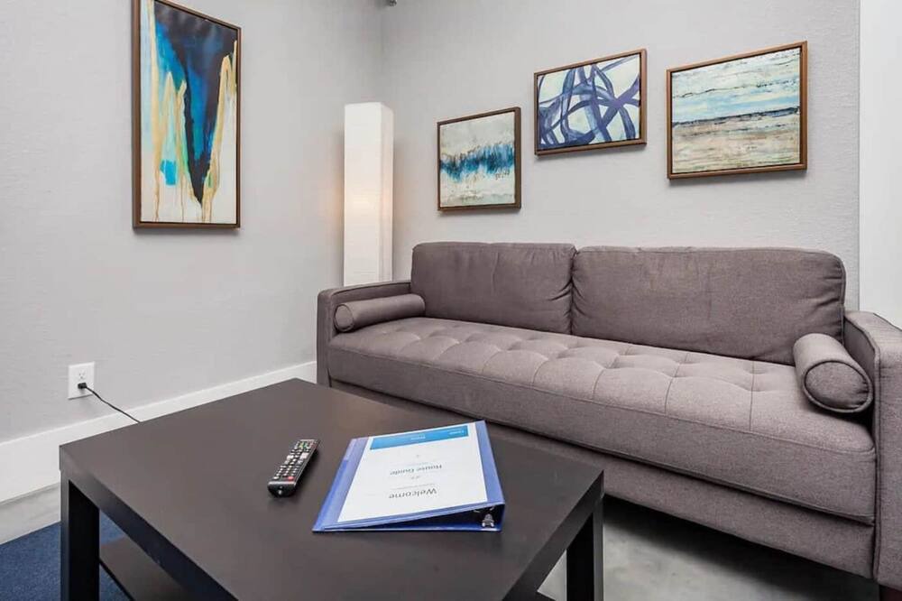 Photo of Livingroom in Sherman Hill