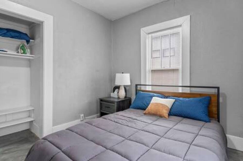 Photo of Bedroom in Sherman Hill