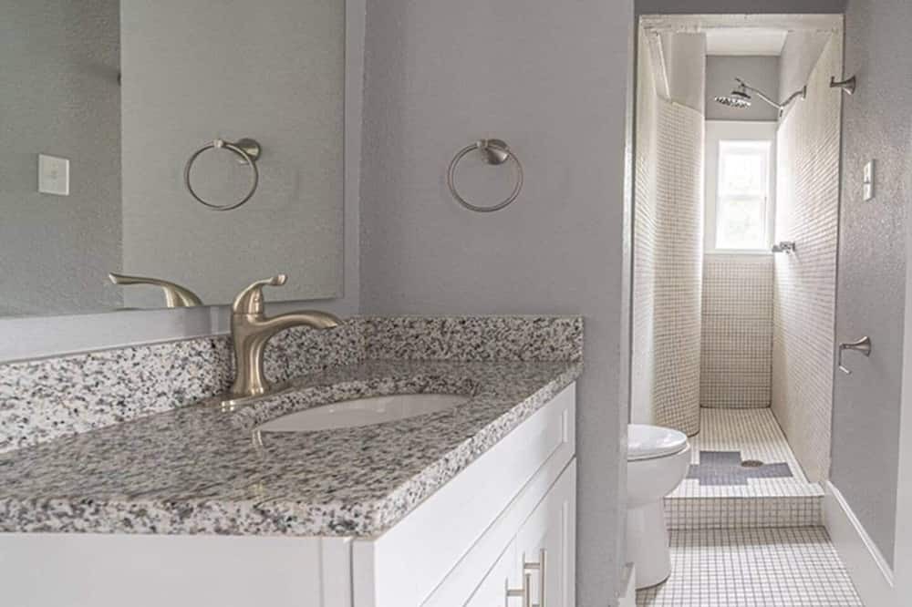 Photo of Bathroom in Sherman Hill
