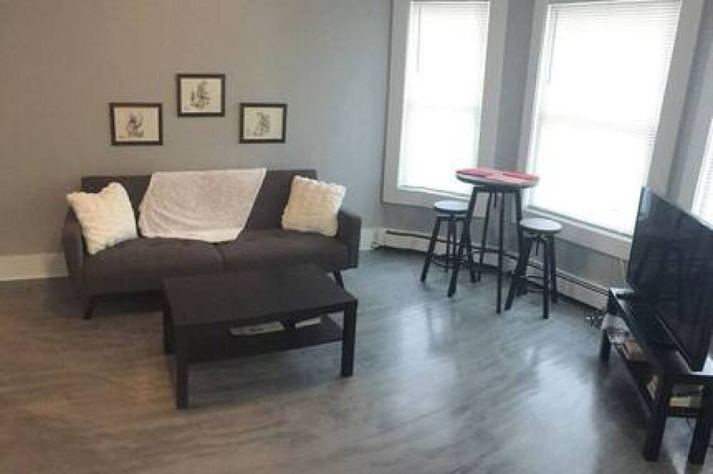 Photo of Livingroom in Sherman Hill