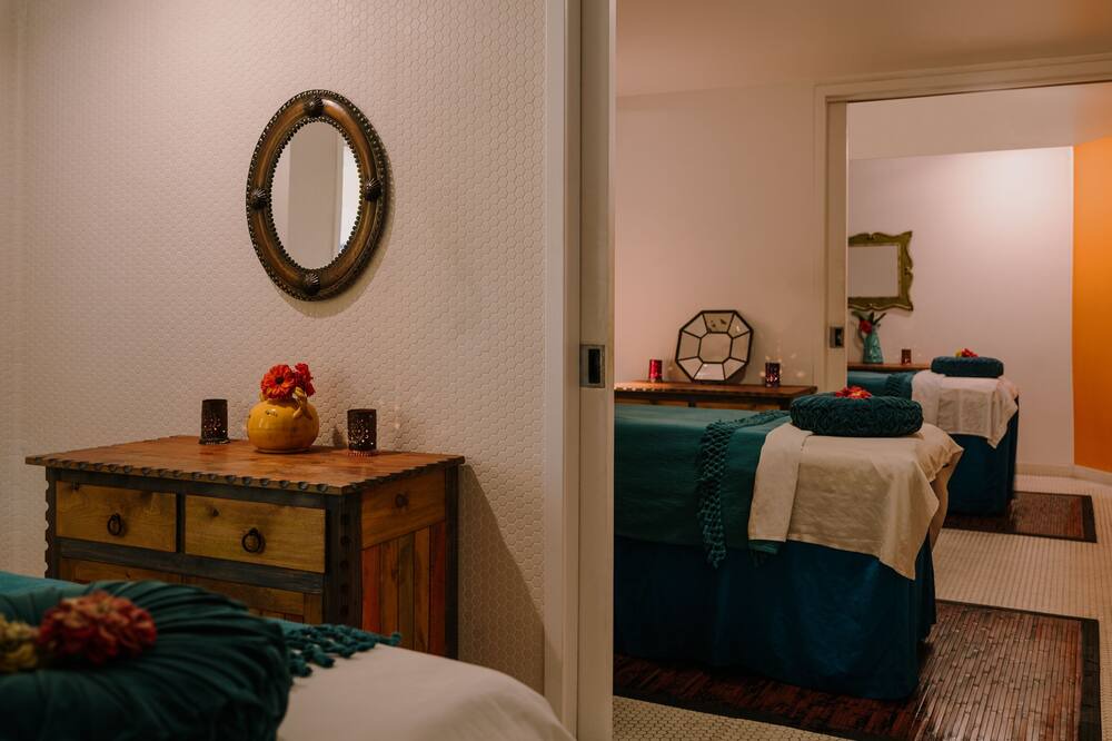 Photo of Bedroom in Civic Center Mall
