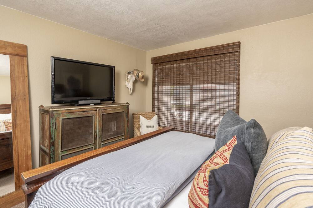 Photo of Bedroom in McCormick Ranch
