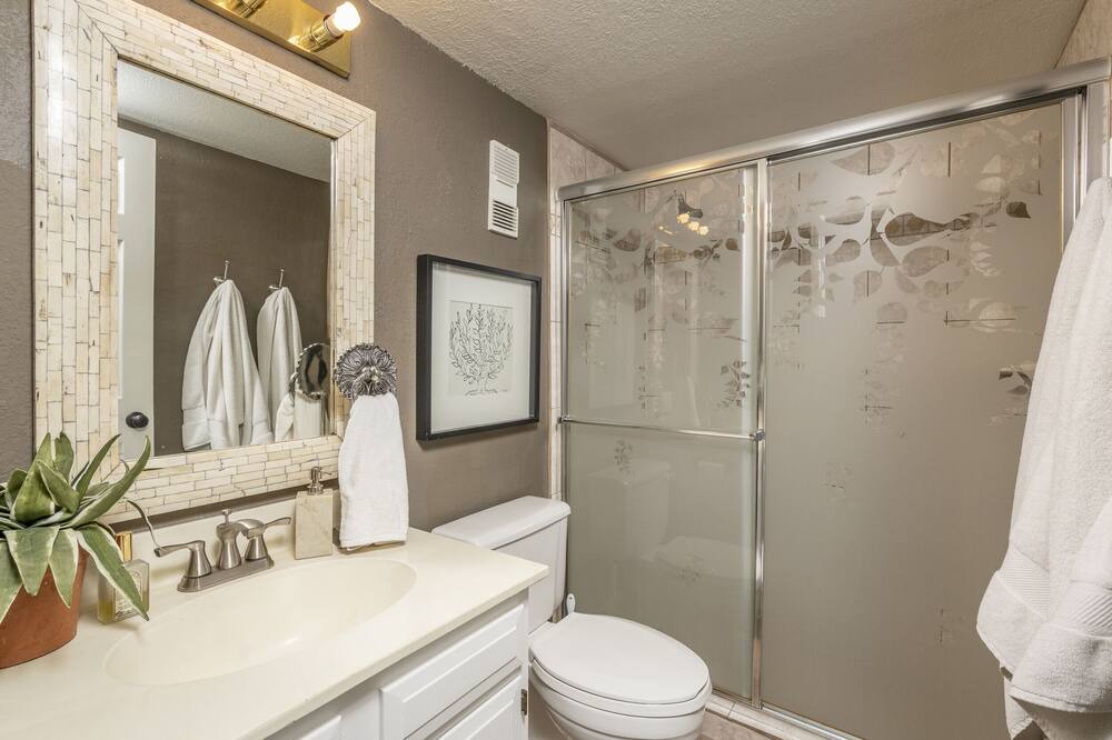 Photo of Bathroom in McCormick Ranch