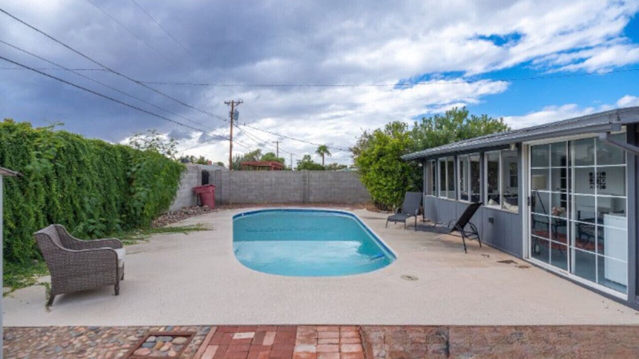 Photo of Outdoor in Scottsdale Estates Six