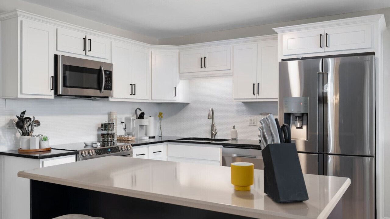 Photo of Kitchen in Scottsdale Estates Six