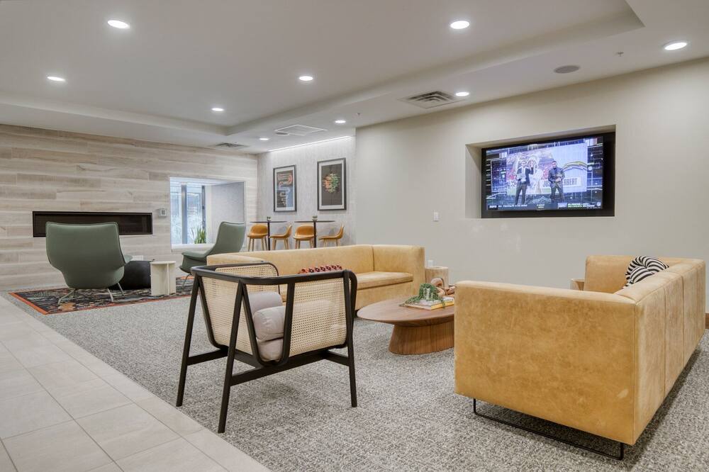 Photo of Livingroom in Transit Village