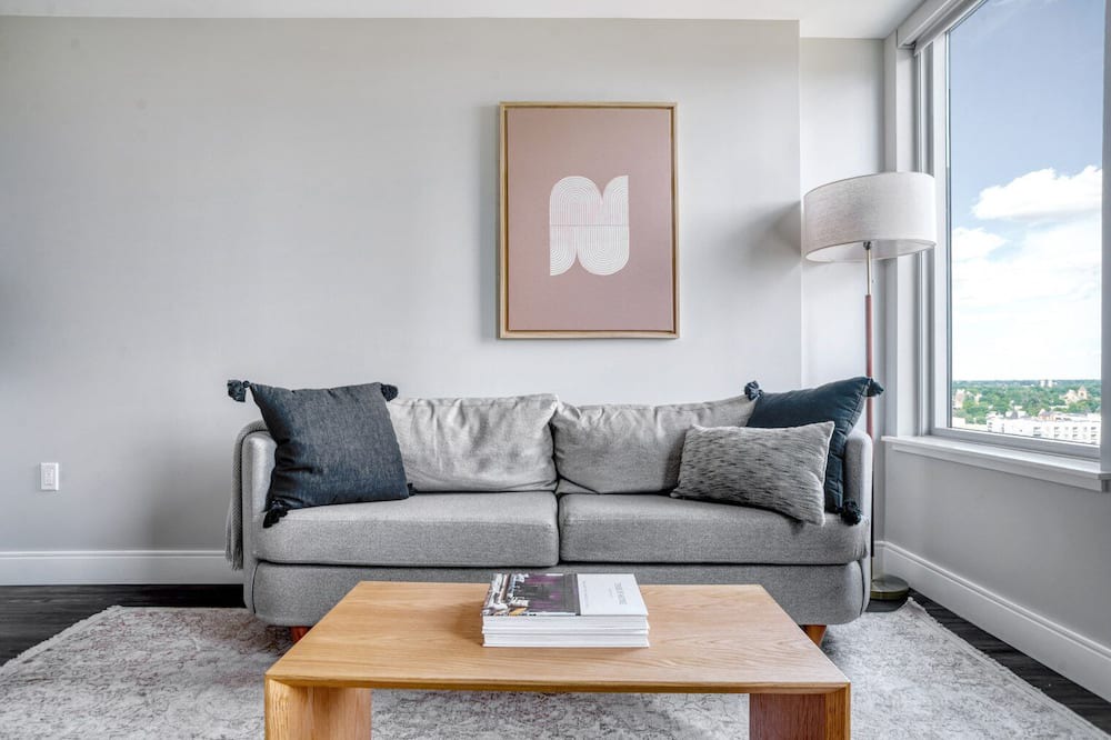 Photo of Livingroom in Five Points