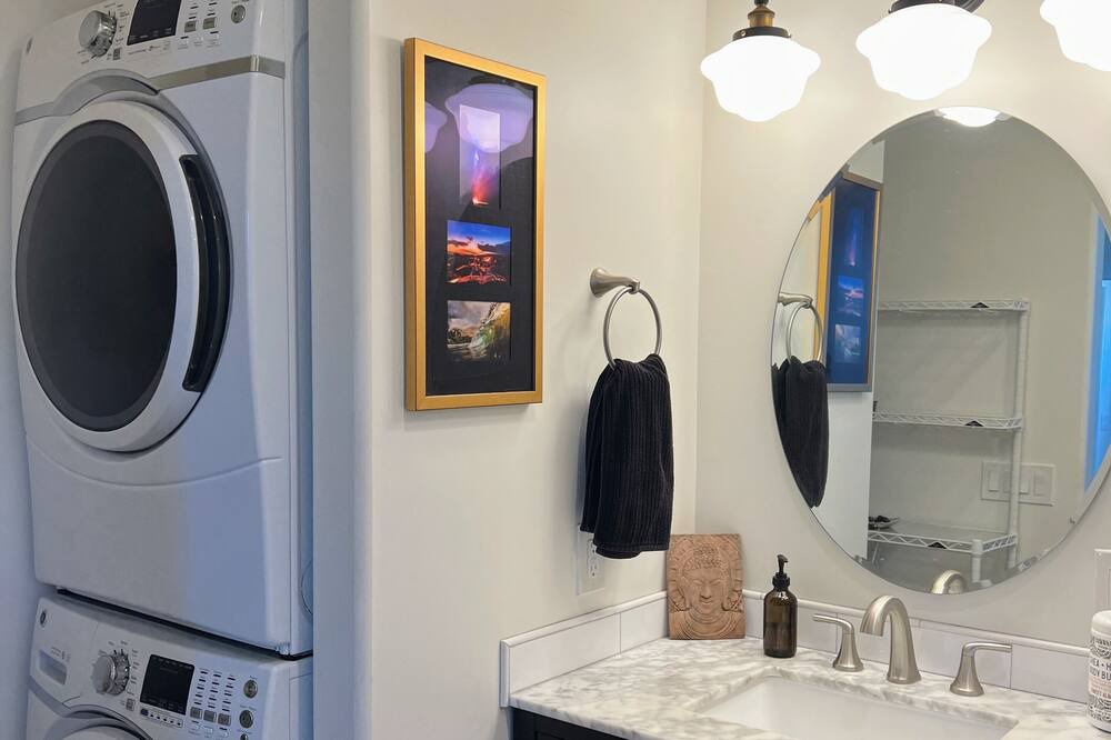 Photo of Bathroom in Garfield