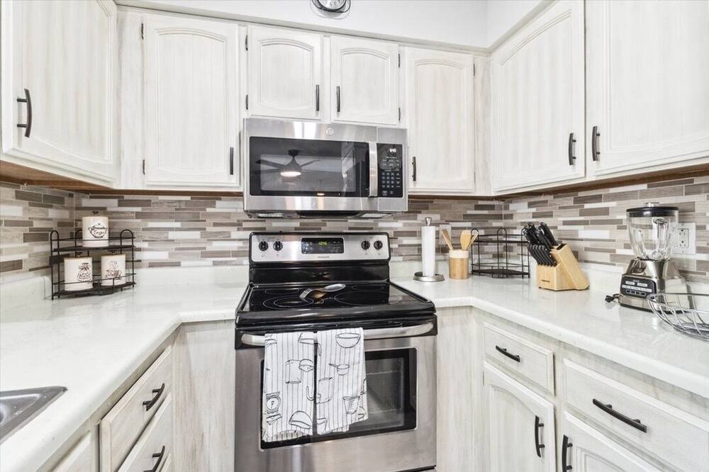 Photo of Kitchen in Kyrene-Superstition