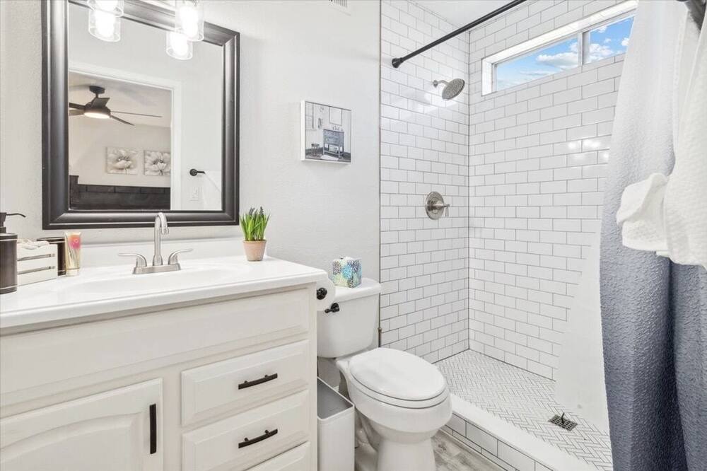 Photo of Bathroom in Kyrene-Superstition