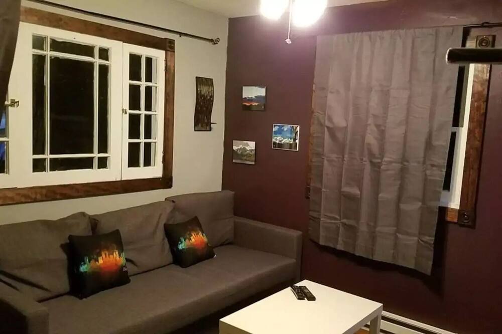 Photo of Livingroom in Berkeley
