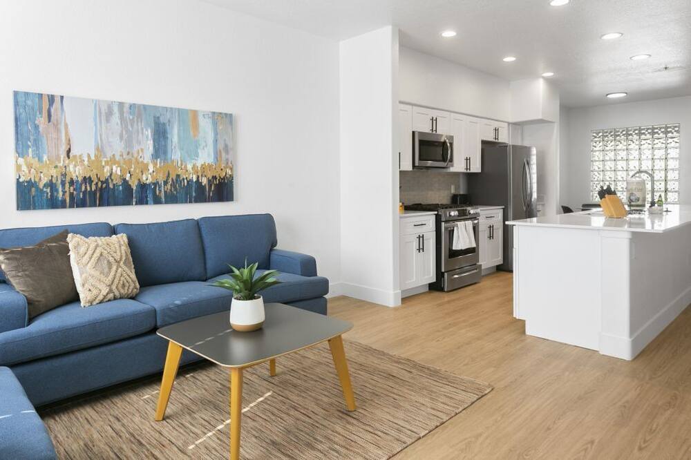 Photo of Livingroom in Glendale Sports and Entertainment District