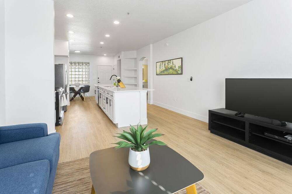 Photo of Livingroom in Glendale Sports and Entertainment District