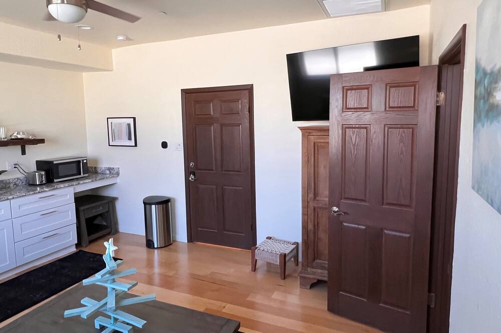 Photo of Kitchen in Roosevelt