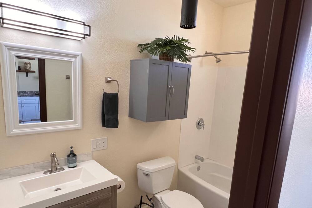 Photo of Bathroom in Roosevelt