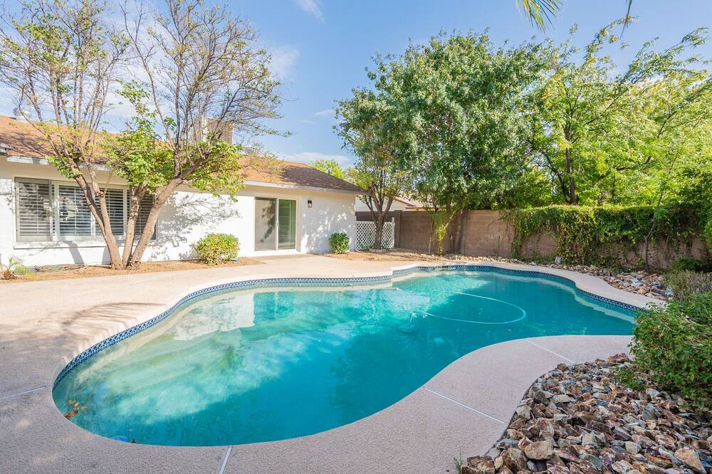 Photo of Outdoor in Norma Estates